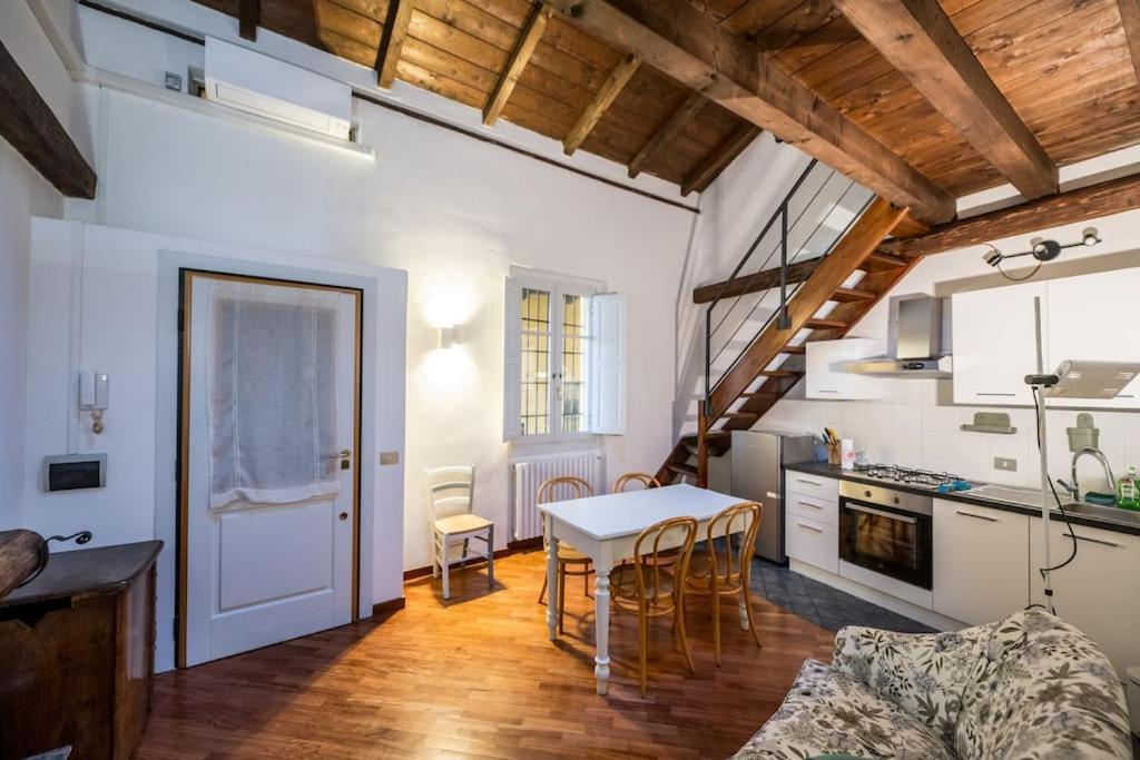 Wonderful Two Floors Apartment Milan Exterior photo